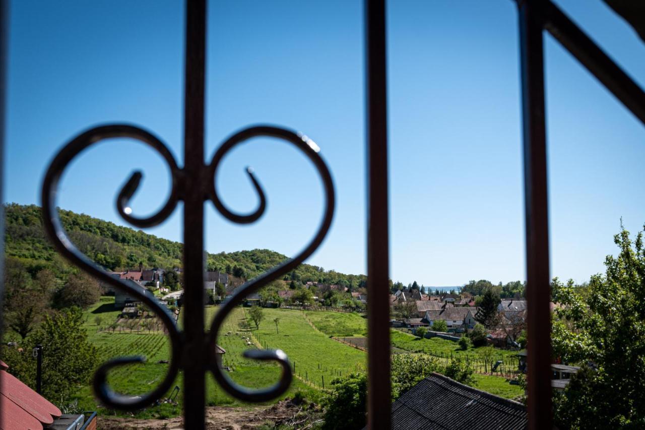 Szigligeti Mandula Kert Vendégház Esterno foto